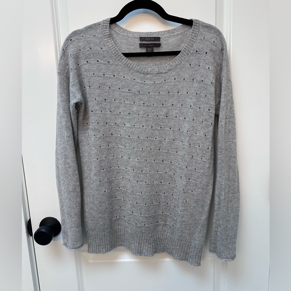 Gray cashmere sweater. medium